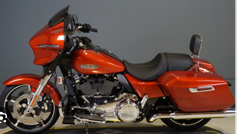 HD-Street-Glide-FLHX-image-1